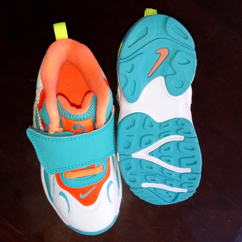 Nike shoes
